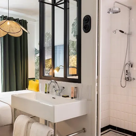 Avalon Cosy 4*