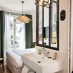 Avalon Cosy Hotel 4*