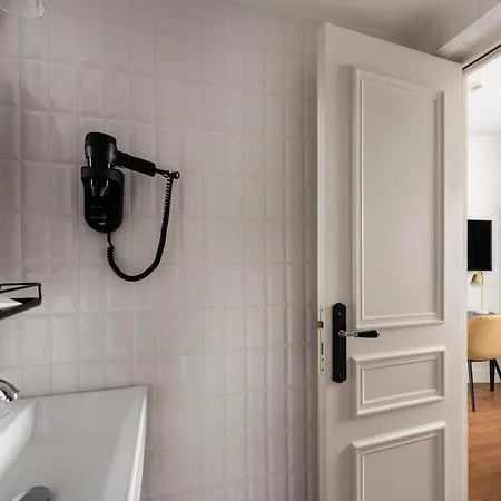 Hotel Avalon Cosy Gare Du Nord 4*