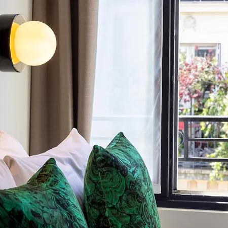 Avalon Cosy Gare Du Nord 4*