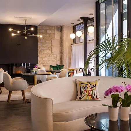 Avalon Cosy Gare Du Nord Hotel