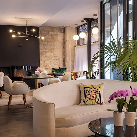 מלון Avalon Cosy 4*