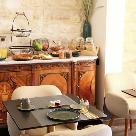 Avalon Cosy 4* פריז