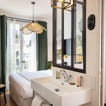 Avalon Cosy Hotel 4*