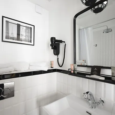 מלון Avalon Cosy