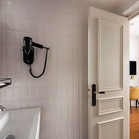 Hotel Avalon Cosy 4*