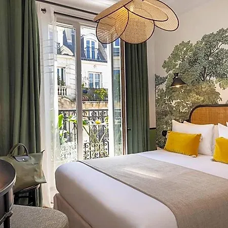 מלון Avalon Cosy 4*