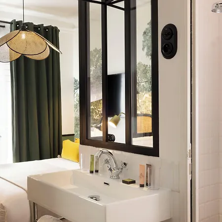 Avalon Cosy 4* Paris